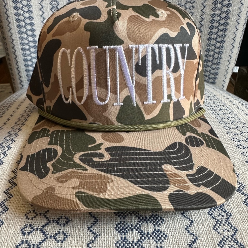 Never Worn Camouflage “COUNTRY” Rope Hat